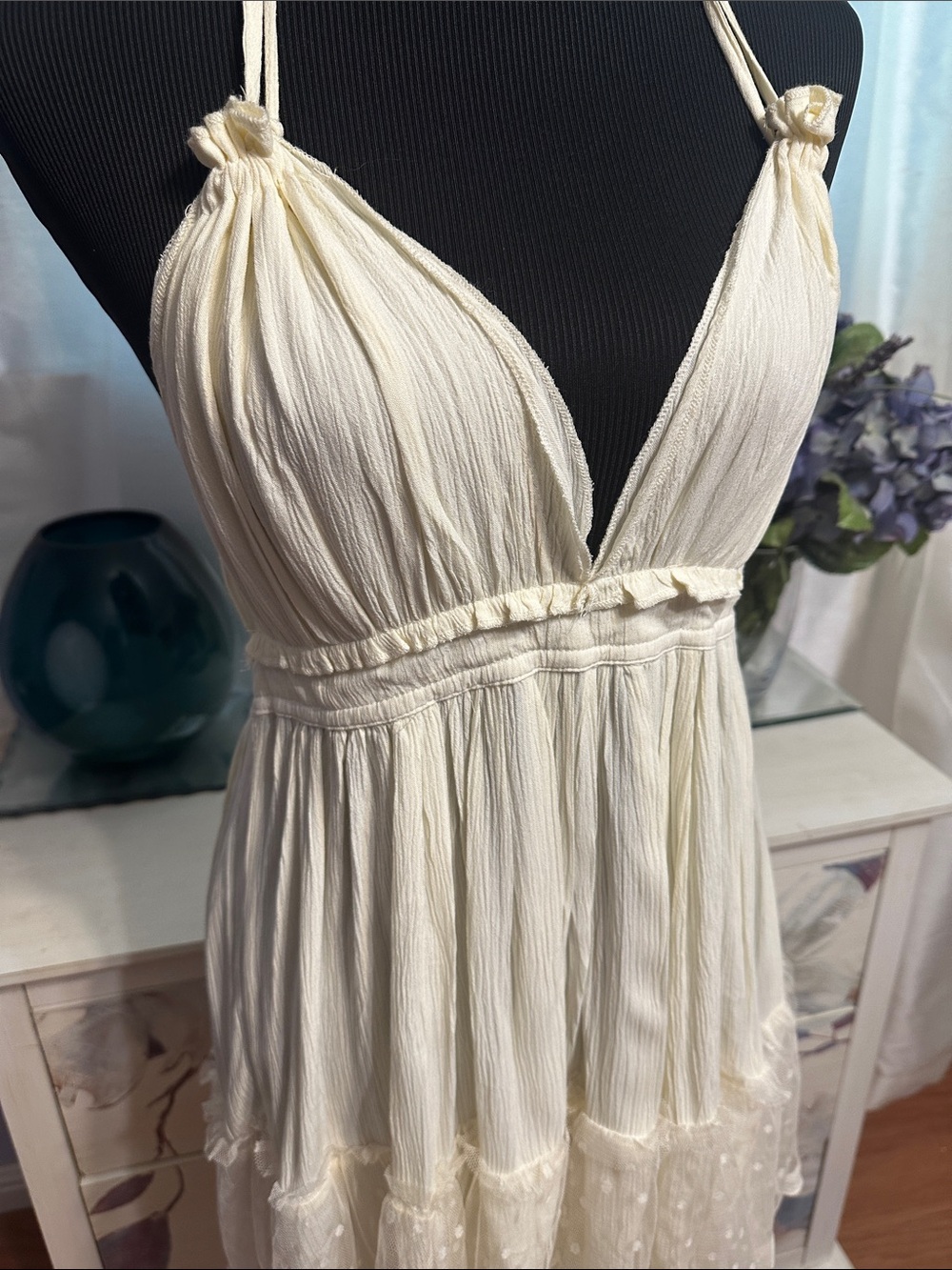 Lacy Cream Halter Babydoll Dress - Unbranded